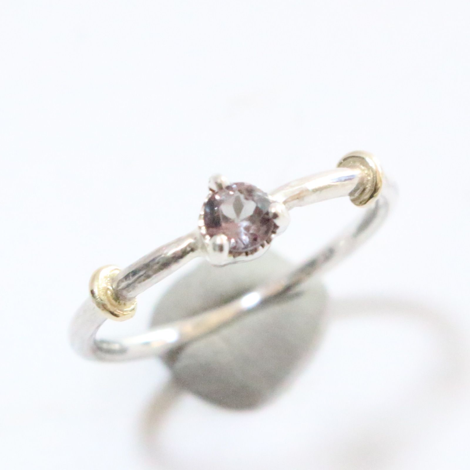 まるでマラヤな赤紫色✴︎ベキリーカラーチェンジガーネットK10小