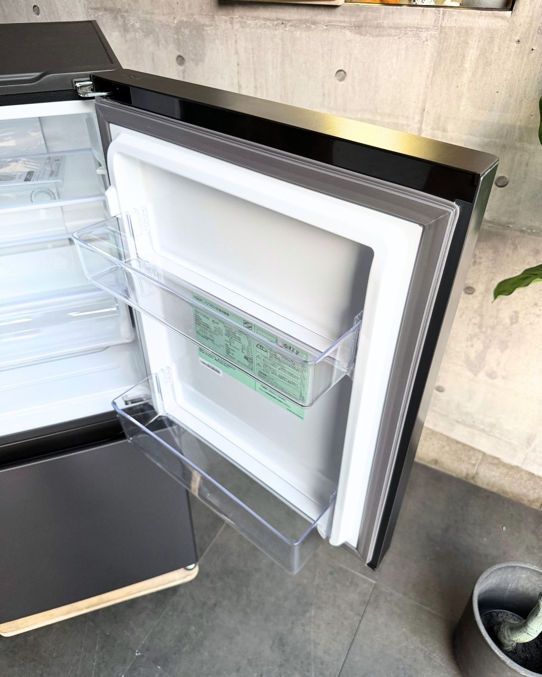 AQUA 冷蔵庫 小型 一人暮らし 135L 2024年製 KR0162 AQUA 冷蔵庫 小型 一人暮らし 2ドア 135L 2024年製 3ヵ月保証 冷凍庫