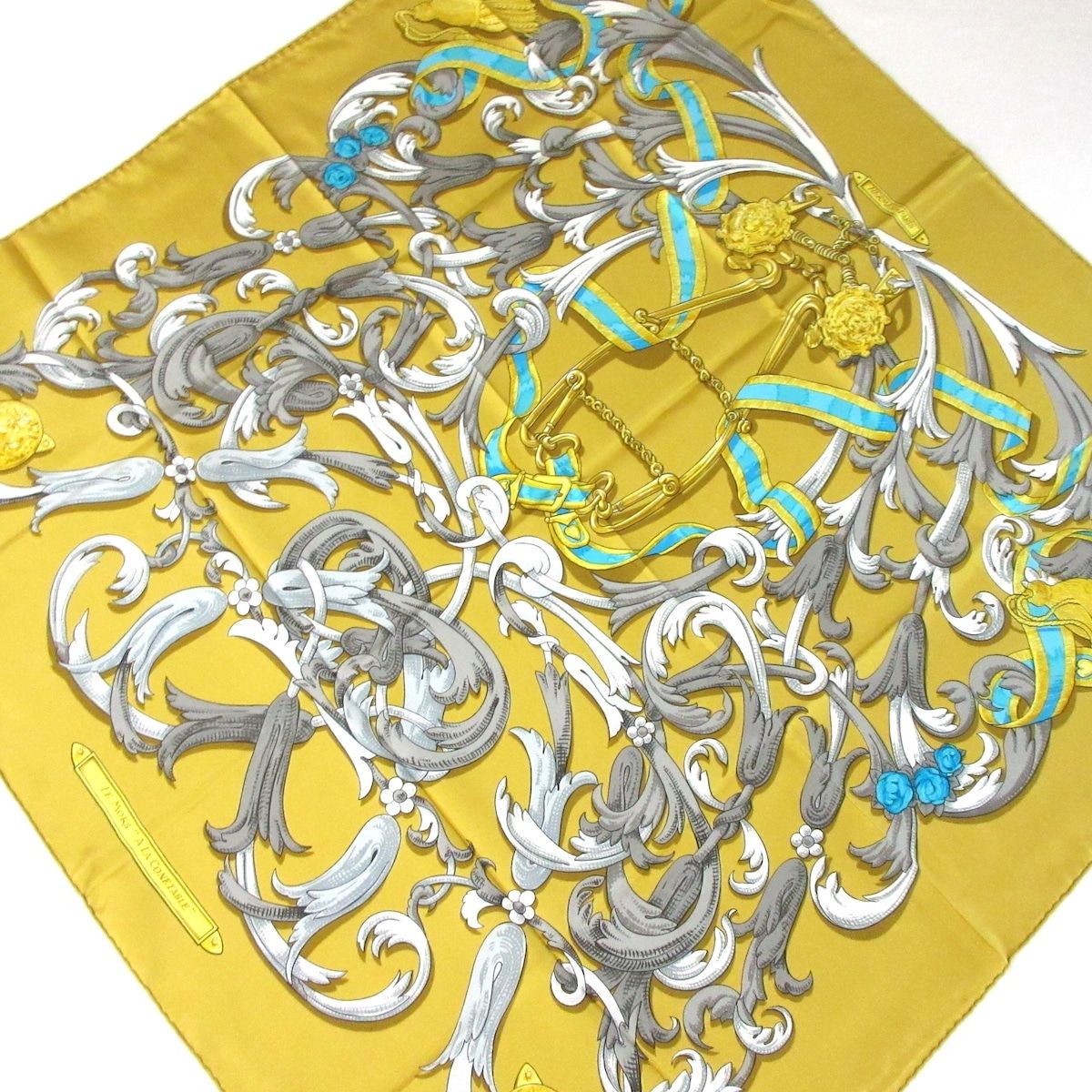 HERMES(エルメス) スカーフ美品 カレ90 ダークイエロー×グレー×マルチ