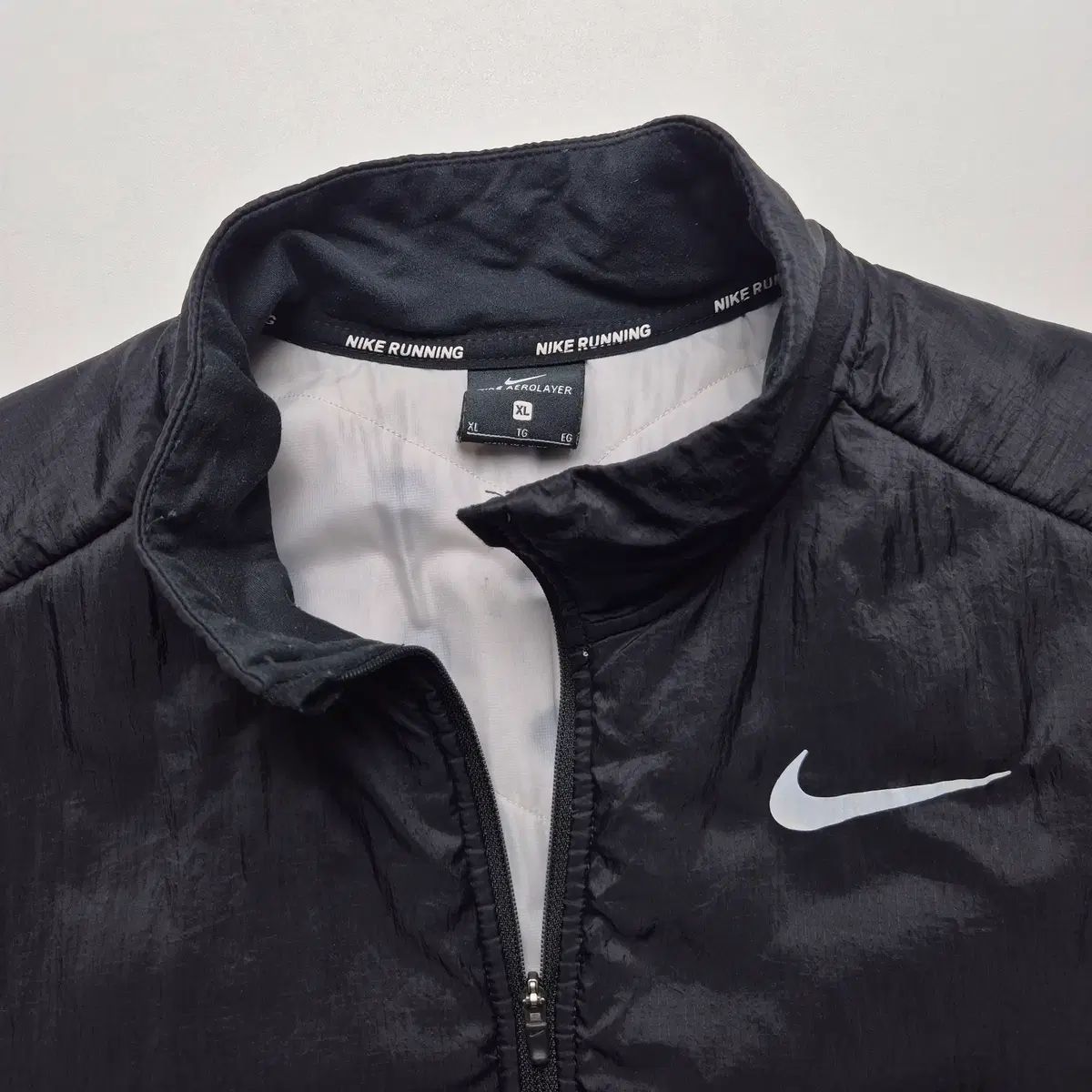 XL NIKE ランニング エアロレイヤージップアップ ジャケット - メルカリ
