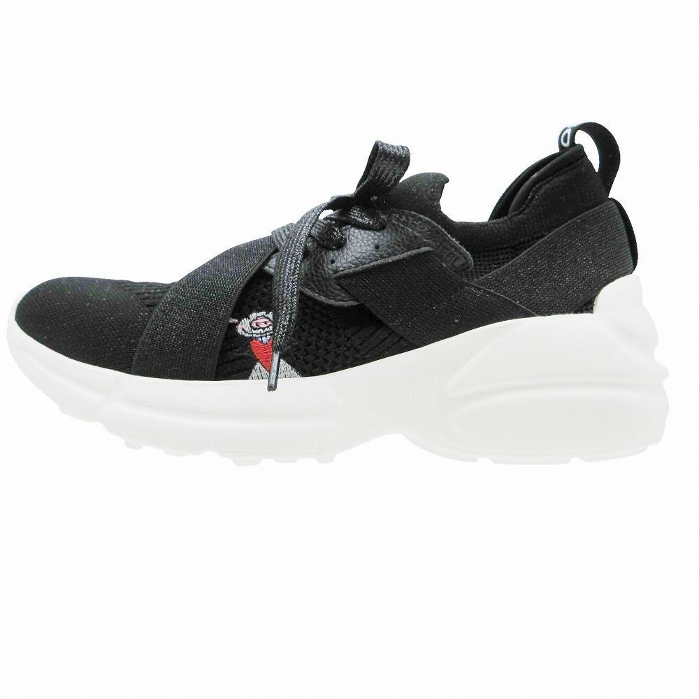 未使用品 OLLEBOREBLA アルベロベロ オレボレブラ ぶたさん 刺しゅう