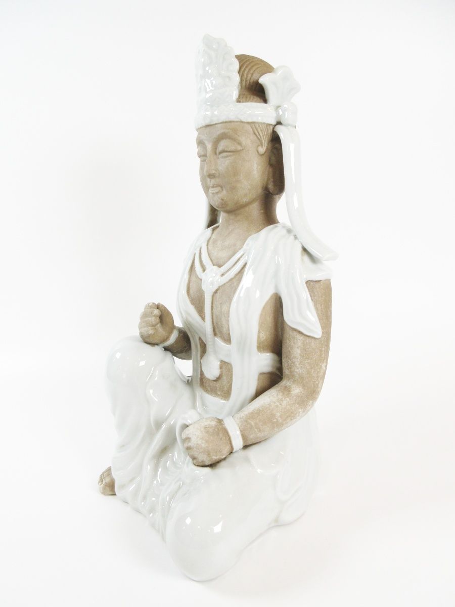仏教美術 古玩 九谷 時代 白磁観音坐像 底印 在銘 観音菩薩 骨董品 高