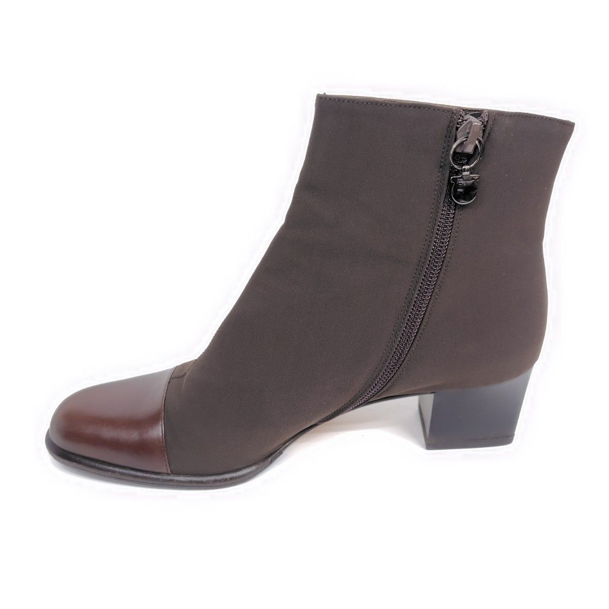 ☆使用感少なめ美品☆Salvatore Ferragamo フェラガモ ショートブーツ