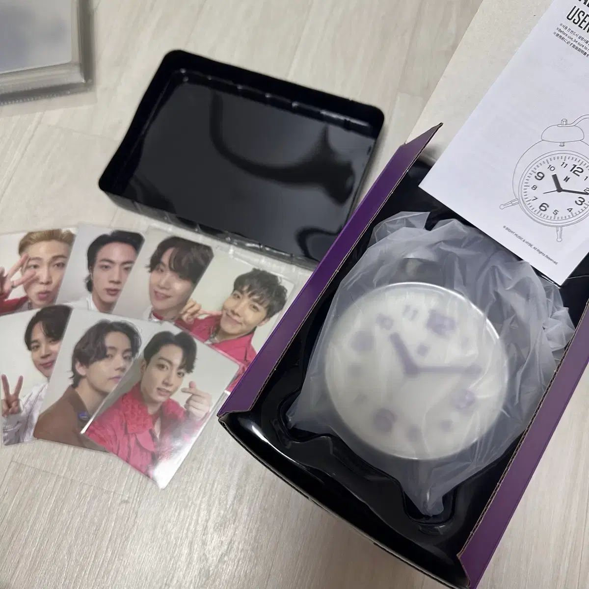 BTS MERCH BOX マーチボックス 3 (トレカ 付き フォトカード 付き