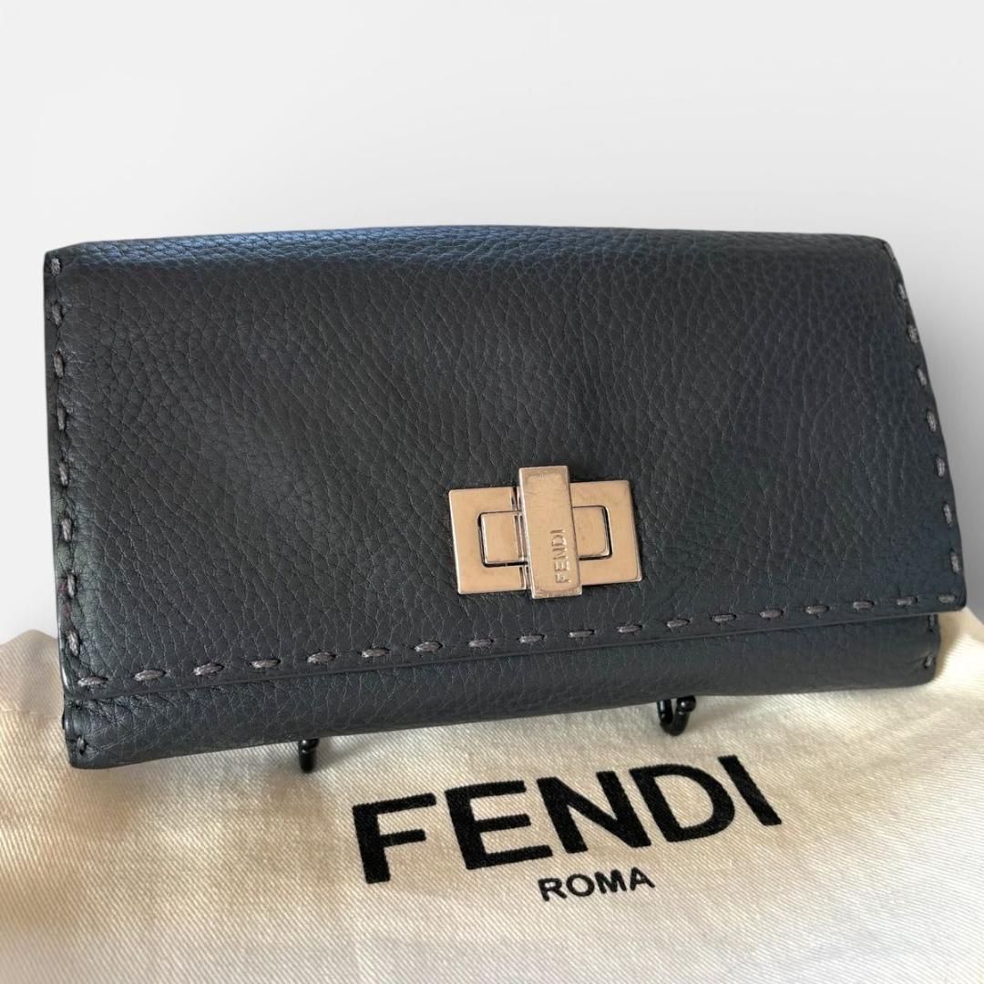 美品 FENDI フェンディ 長財布 セレリア ピーカブー レザー 美品 FENDI フェンディ 長財布 セレリア ピーカブー レザー