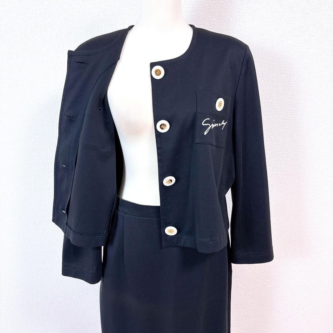 GIVENCHY Life ノーカラー 金ボタン スカートスーツ ネイビー GIVENCHY