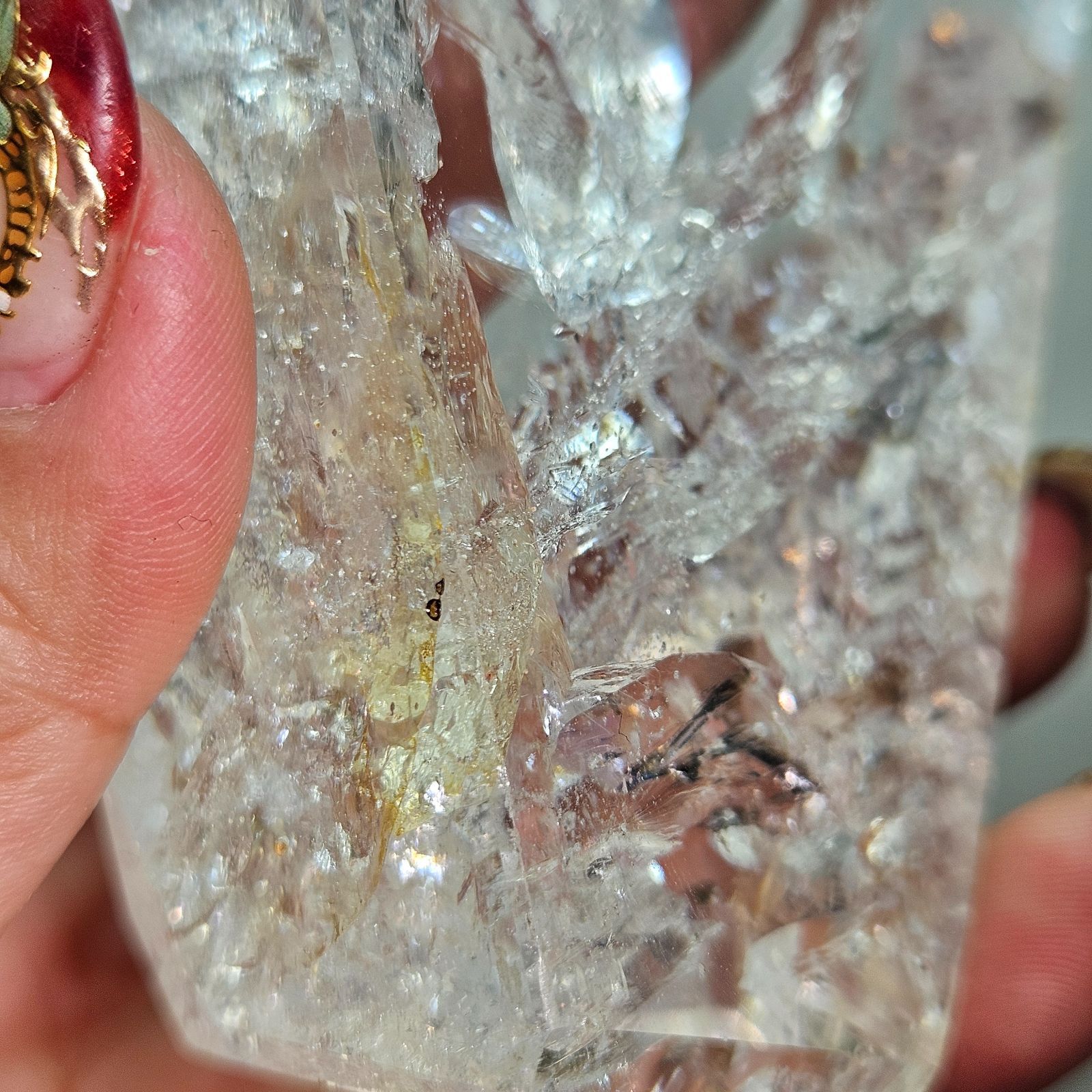 虹だらけ🌈水晶✨フリーフォーム✨ - メルカリ