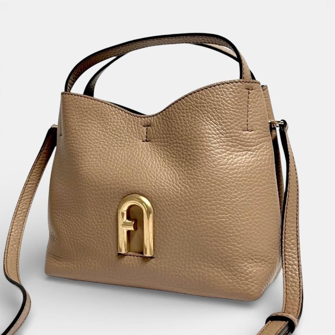 極美品 フルラ FURLA ショルダーバッグ 2way ハンドバッグ ベージュ 極 