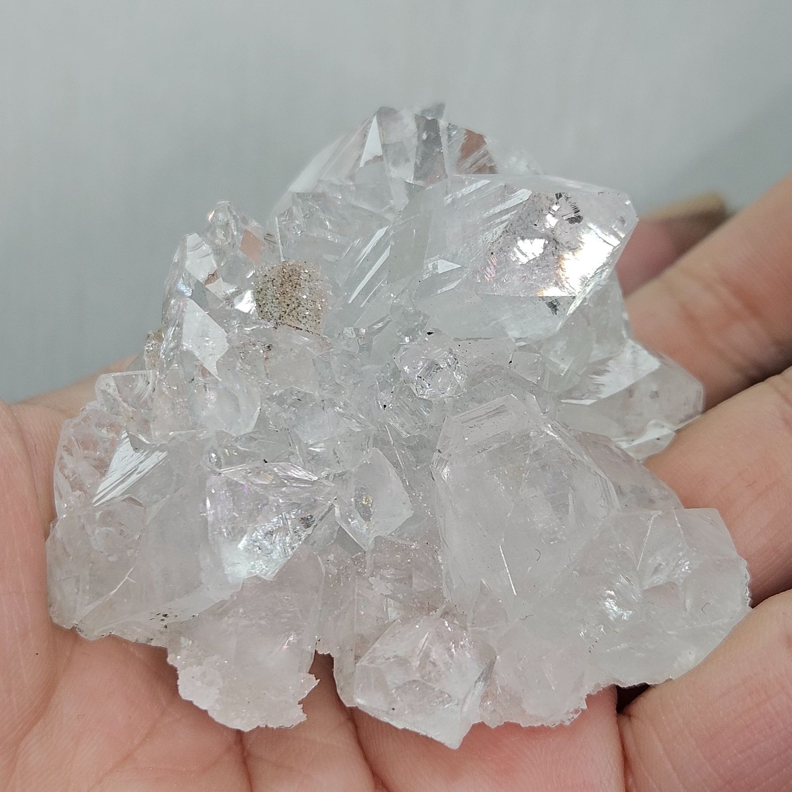 タイで直接仕入れ ダイヤモンドアポフィライト 原石 クラスター