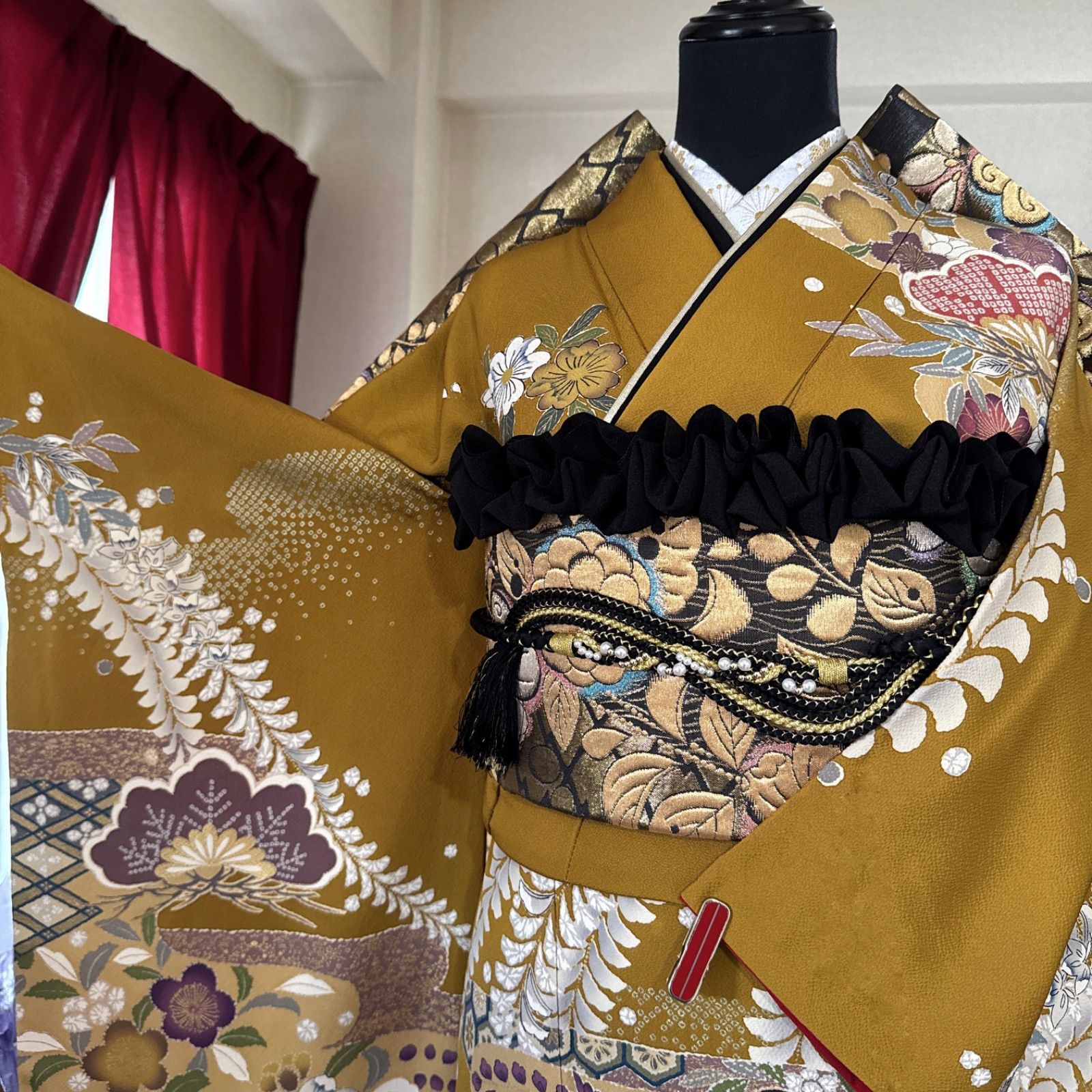 豪華振袖セット(4点)・袋帯・半衿・重ね衿・辻が花・古典柄・駒刺繍