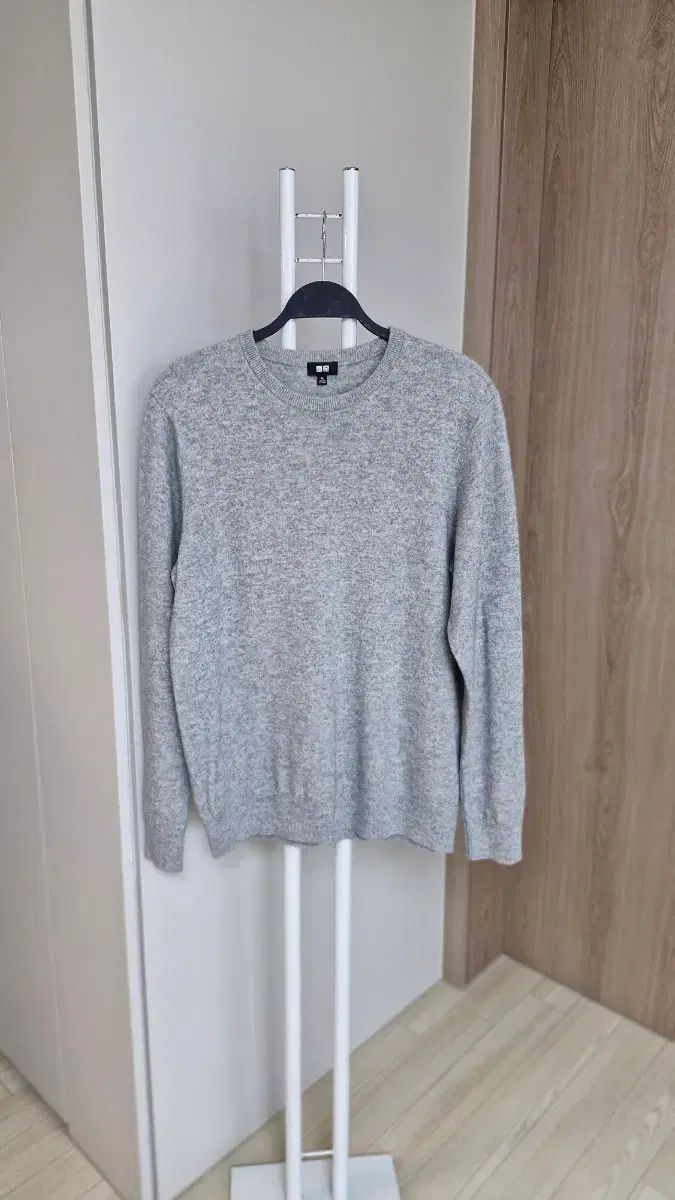 UNIQLO（メンズ105）カシミア100 ニット グレー