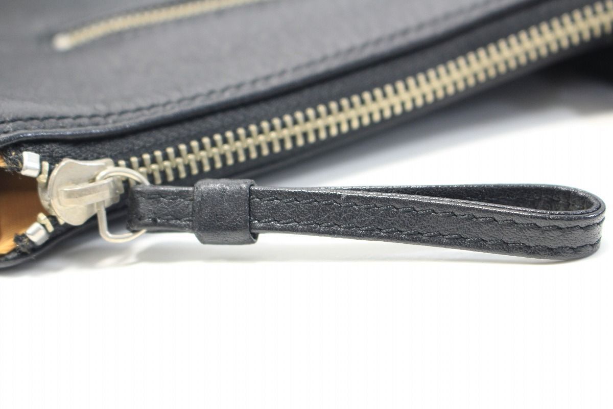 im product イッセイミヤケ ショルダーバッグ ブラック 2-M109/1/080 