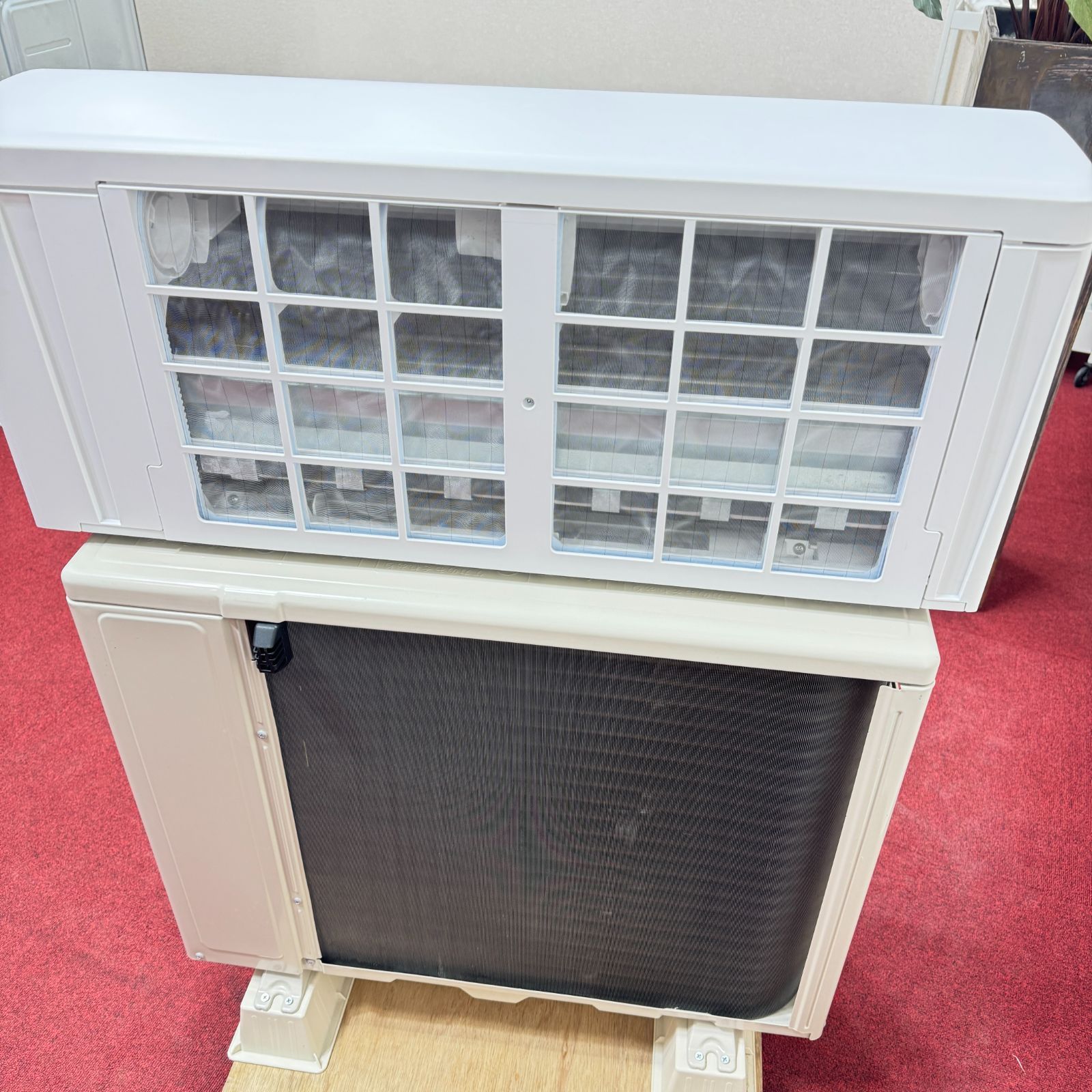 東京23区送料無料 超美品富士通エアコン 2024年製2.2㎾（6畳） 洗浄