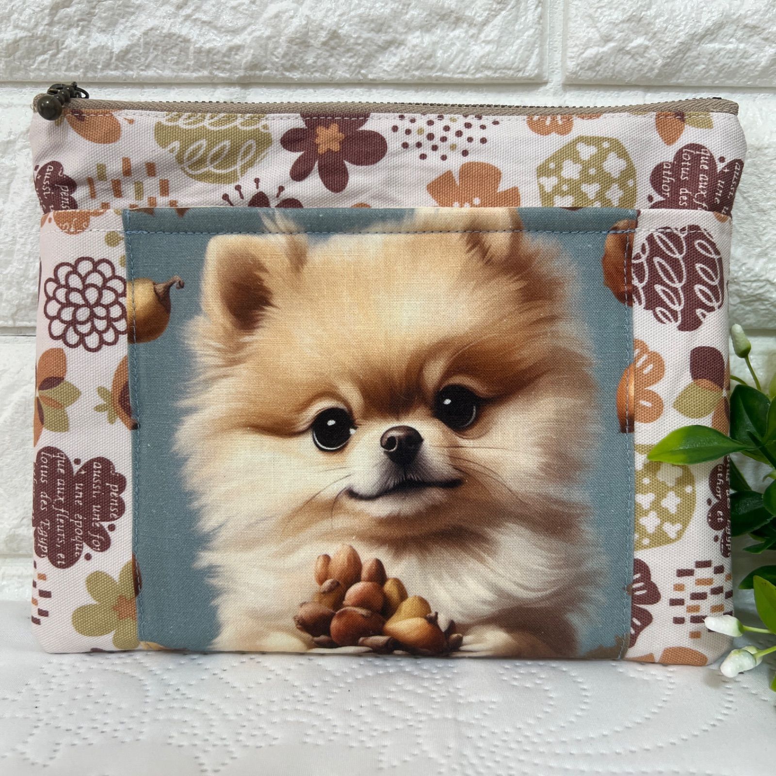 432]どんぐりと可愛いポメちゃん☆フラットポーチ - メルカリ