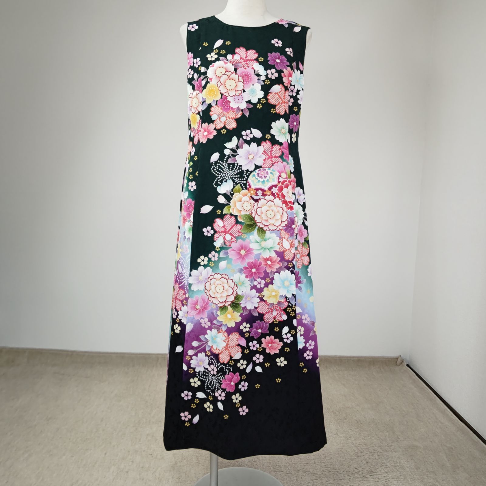 zunezune 振袖ドレス ノースリーブ 着物リメイクワンピース深緑 - メルカリ