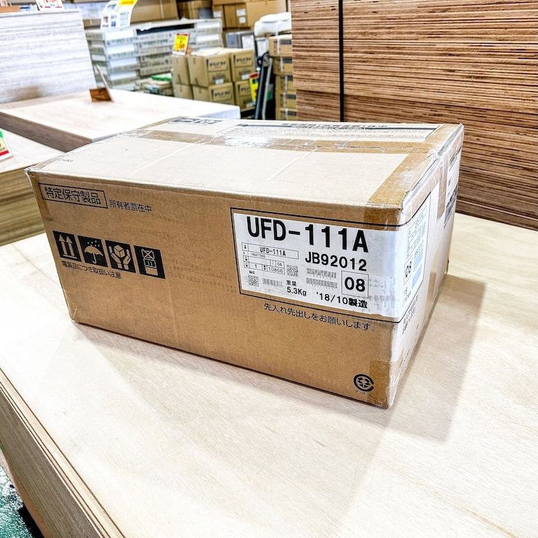 MAX＞浴室換気乾燥暖房機（型番：UFD-111A）【未使用アウトレット品