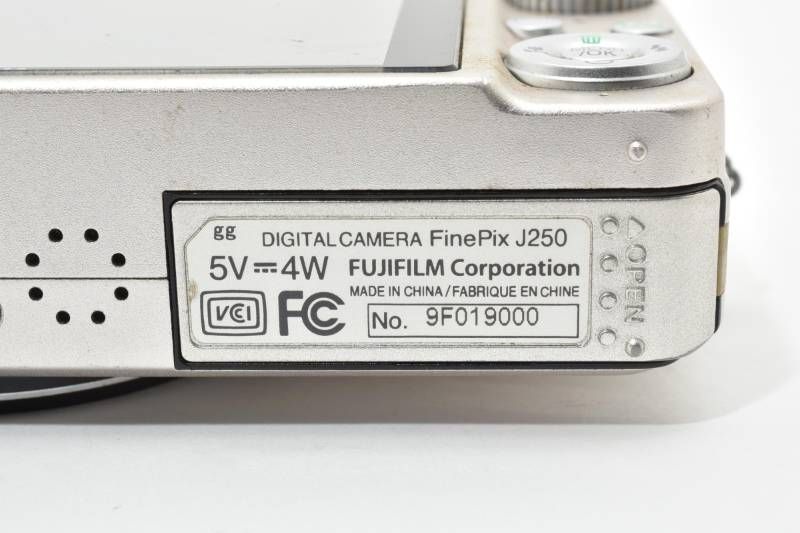実用光学美品】Fujifilm 富士フィルム Finepix J250 コンパクト
