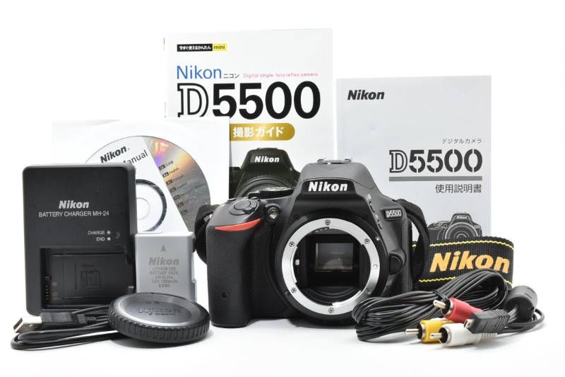 光学極上品】Nikon ニコン D5500 ボディ シャッター数3523枚と少ない