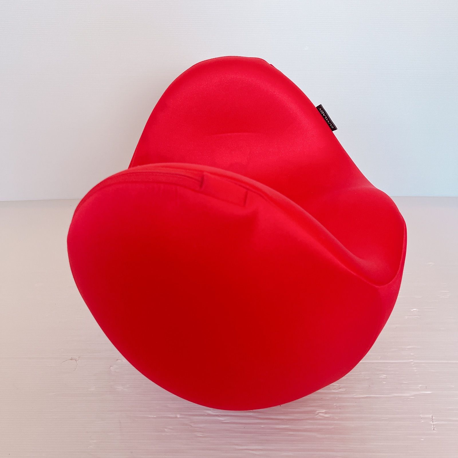 MTG バランスチェア CUVILADY（クビレディ）レッド 型番/品番：BC