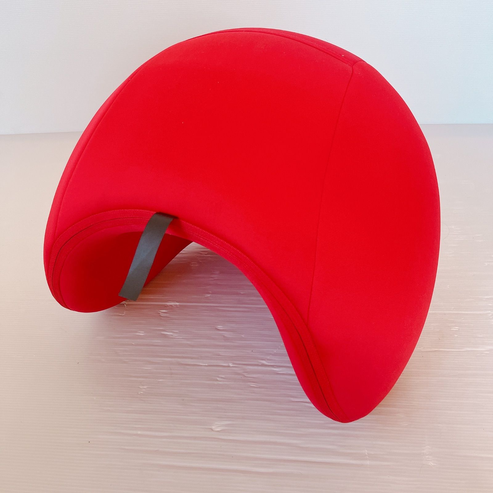 MTG バランスチェア CUVILADY（クビレディ）レッド 型番/品番：BC