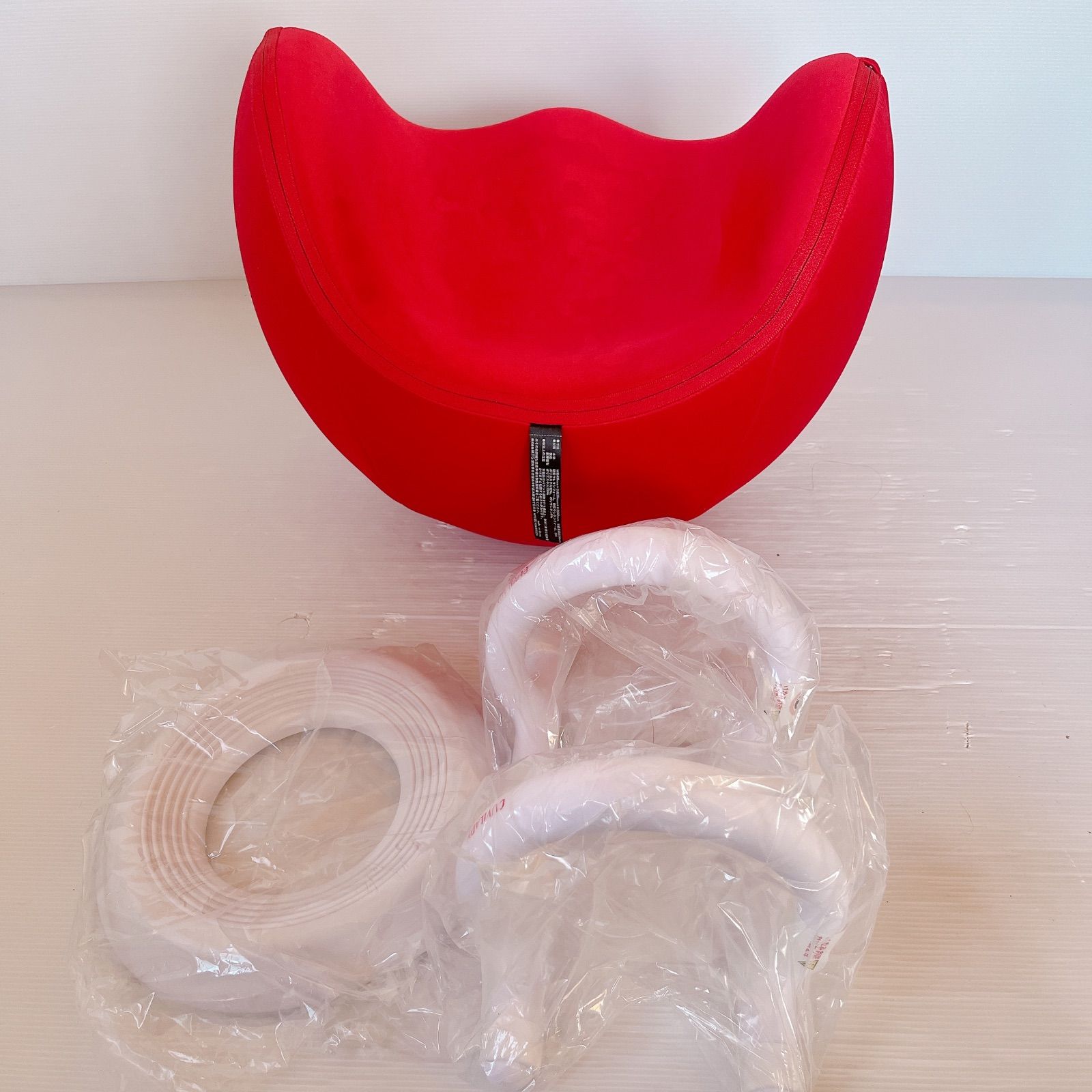 MTG バランスチェア CUVILADY（クビレディ）レッド 型番/品番：BC