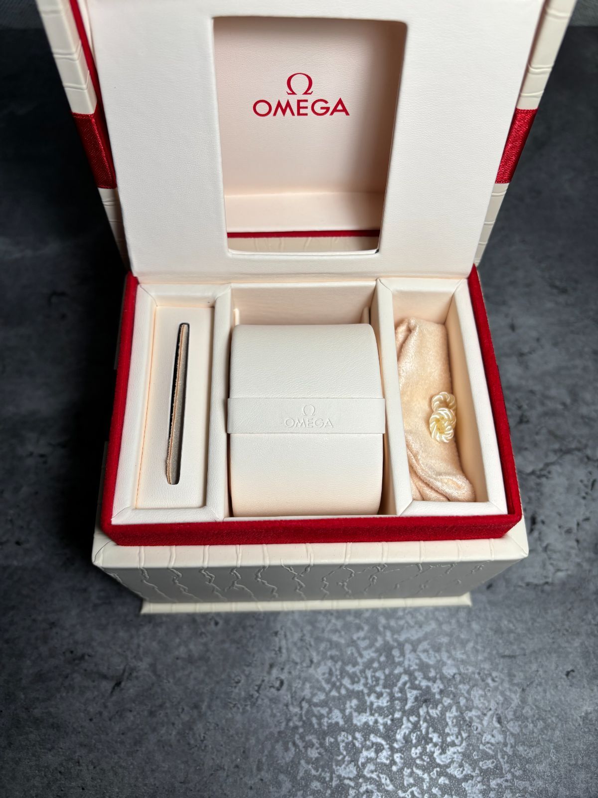 オメガ OMEGA 空箱 BOX コンステレーション ケース 取扱説明書 付き