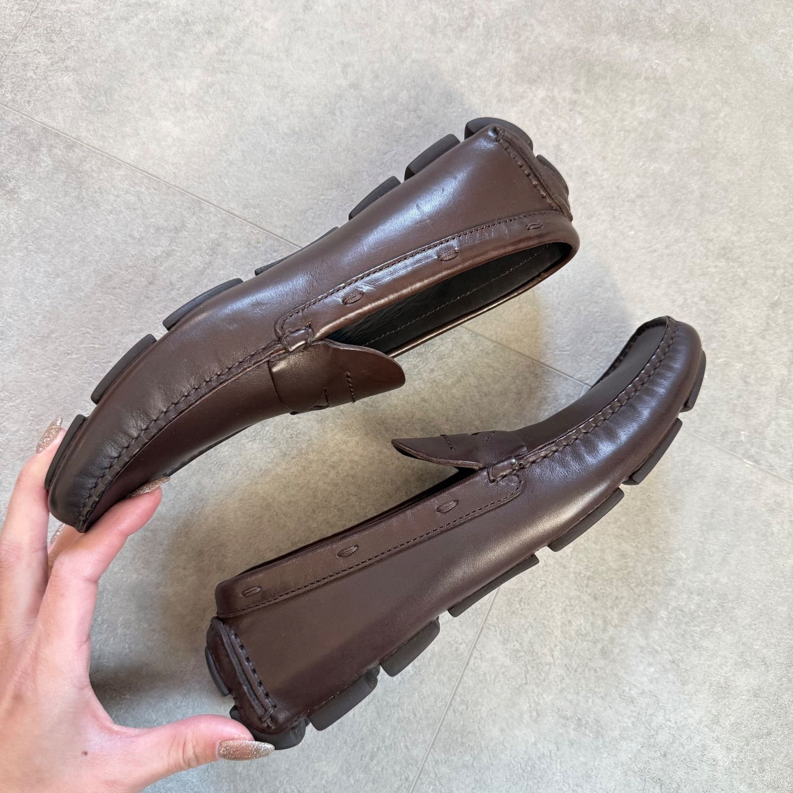 美品 PRADA プラダ ロゴ ドライビングシューズ レザー ブラウン 35