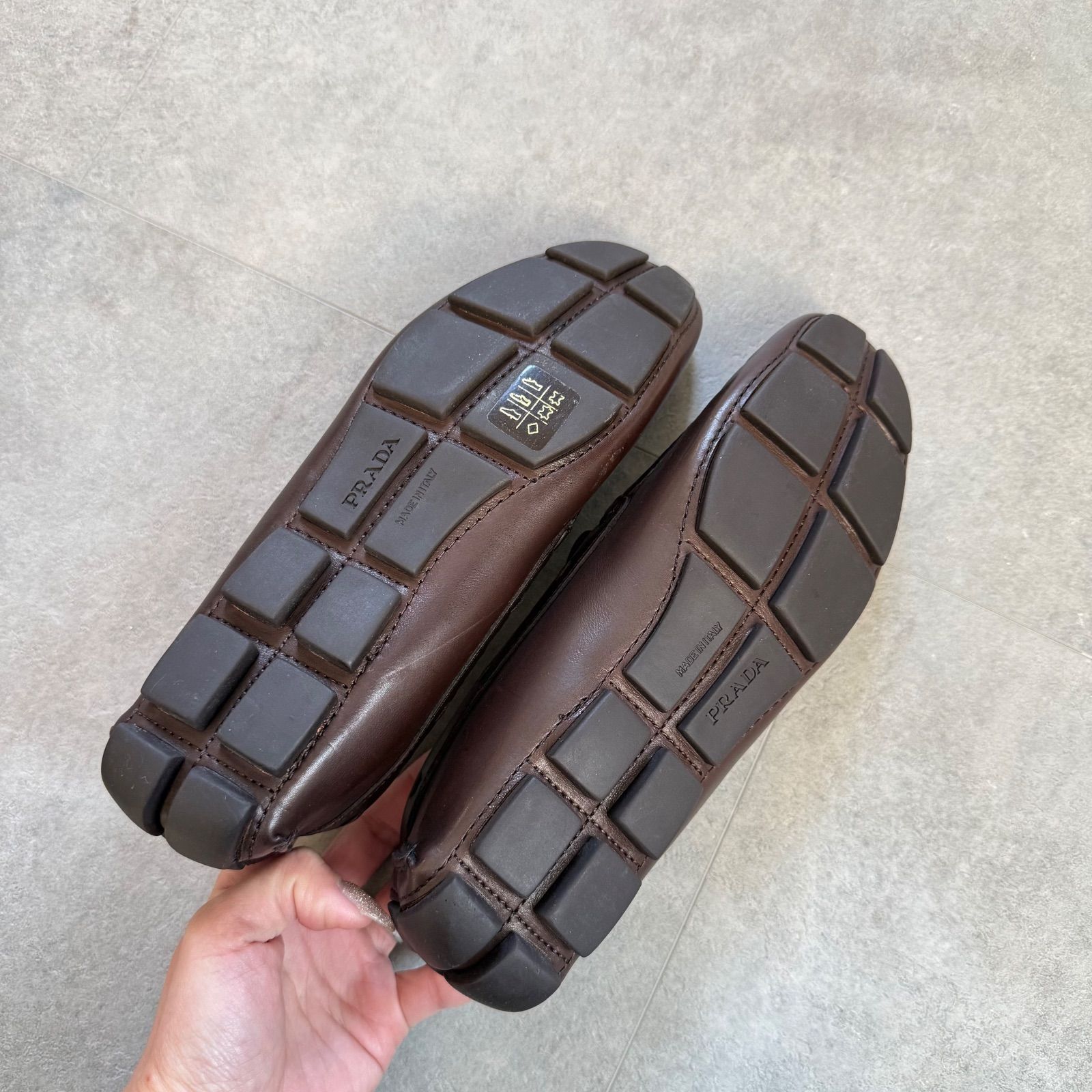 美品 PRADA プラダ ロゴ ドライビングシューズ レザー ブラウン 35