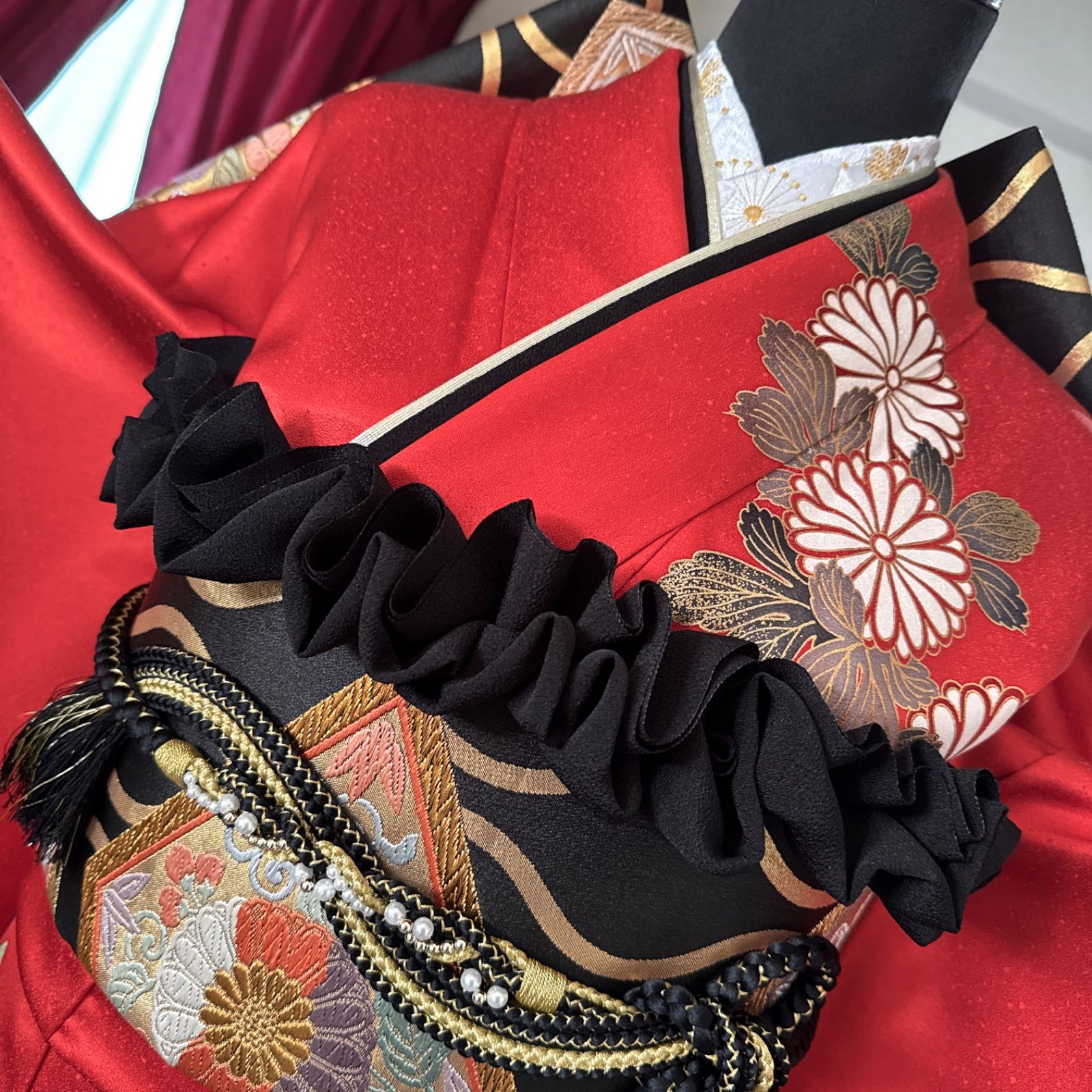 豪華振袖セット(4点)・袋帯・半衿・重ね衿・舞蝶・菊・金彩・箔