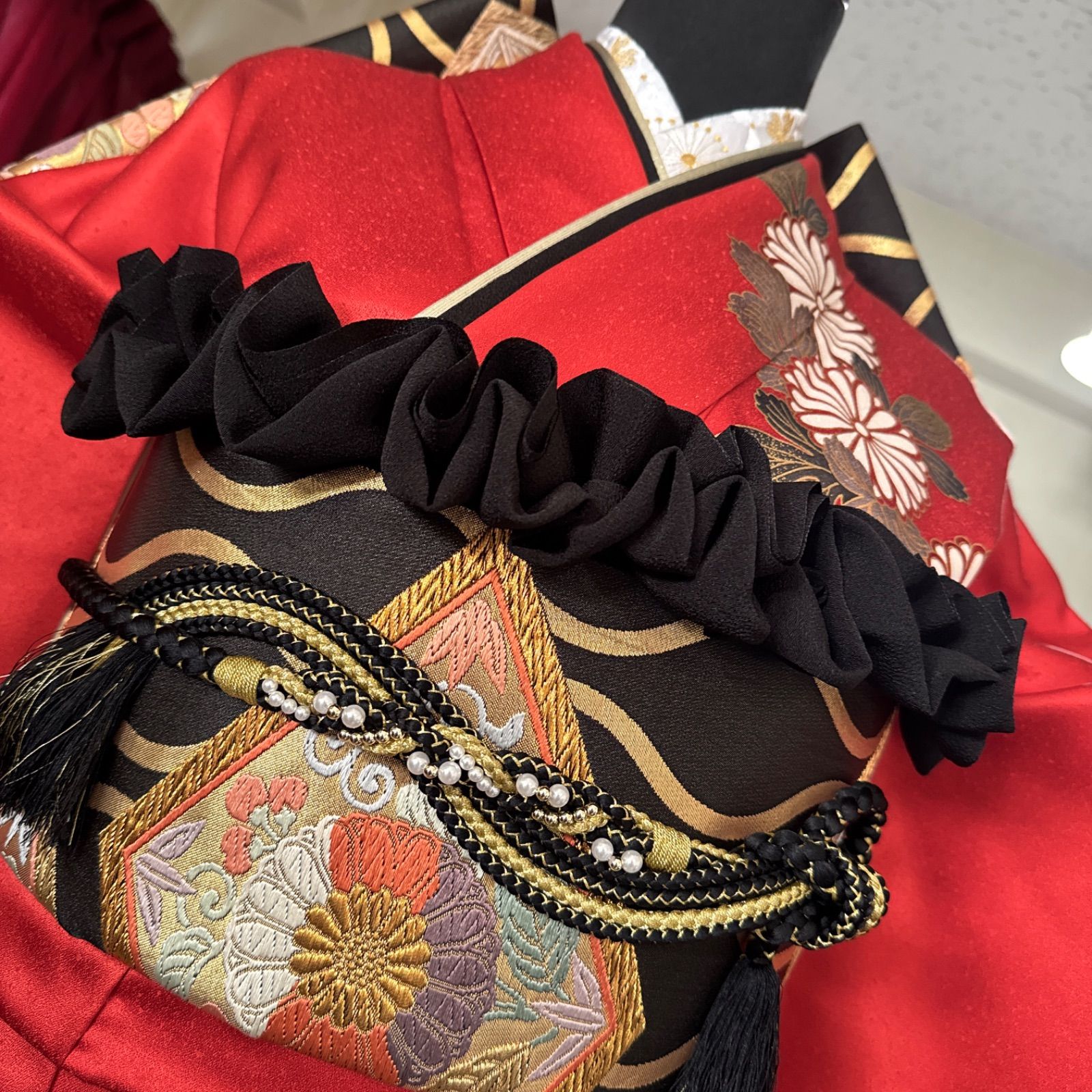 豪華振袖セット(4点)・袋帯・半衿・重ね衿・舞蝶・菊・金彩・箔