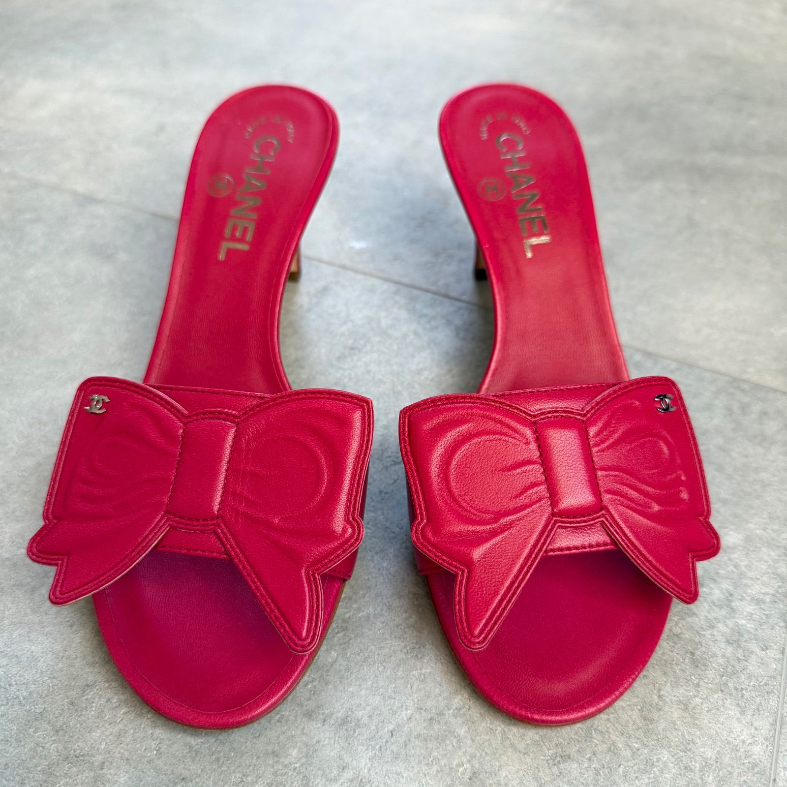 未使用品 CHANEL シャネル ココマーク リボン サンダル レザー ピンク