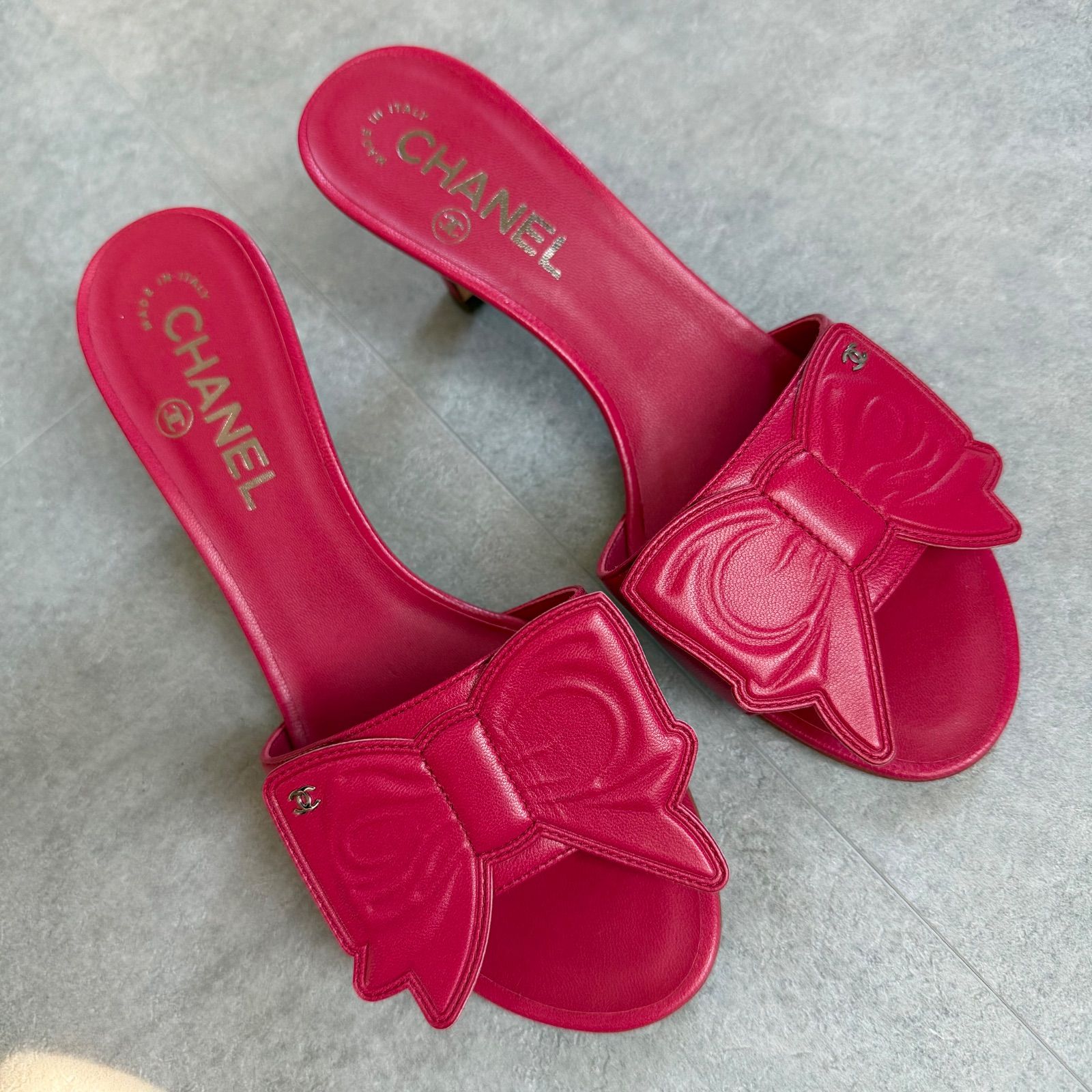 未使用品 CHANEL シャネル ココマーク リボン サンダル レザー ピンク