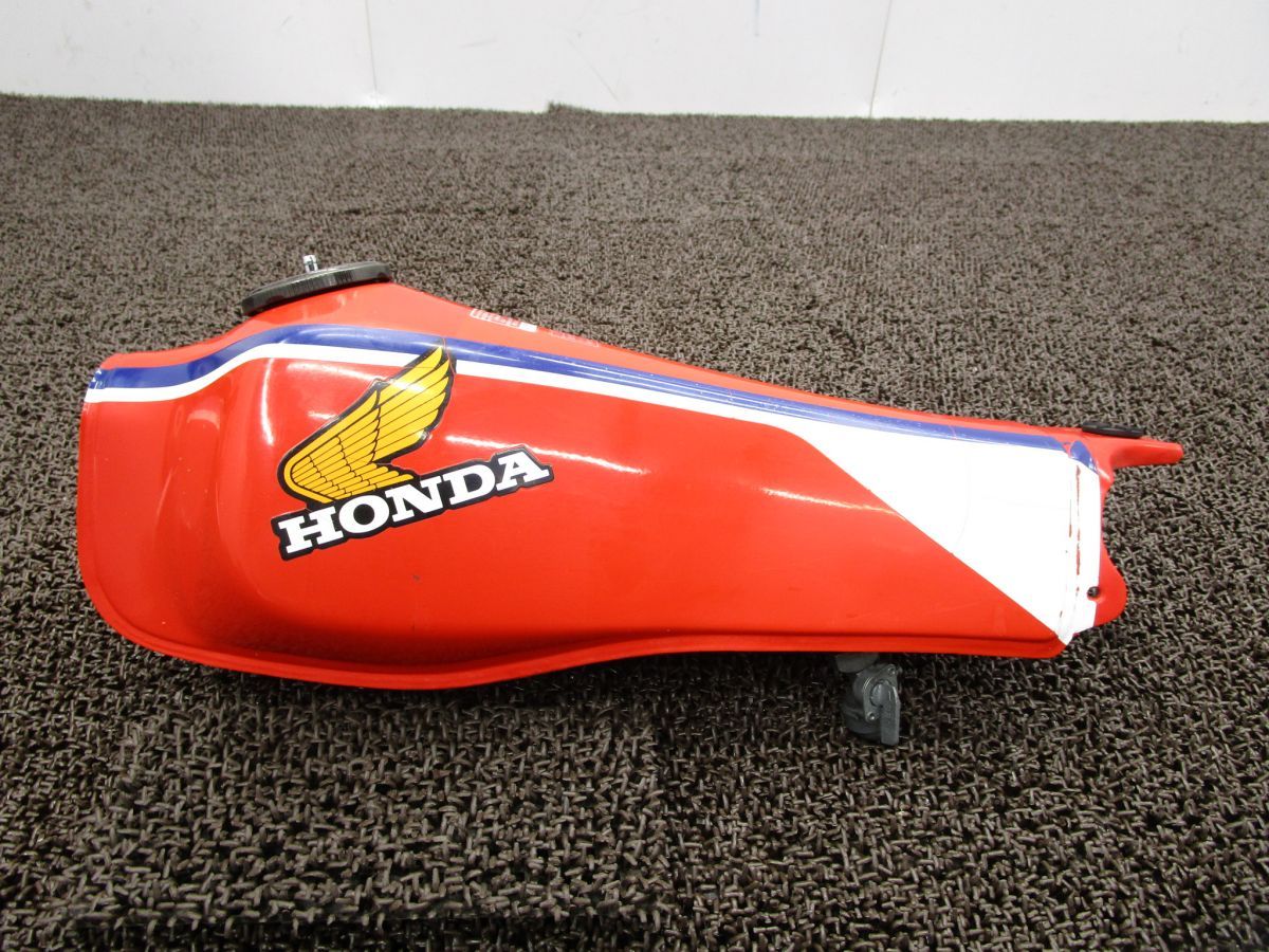 TLM50 ガソリンタンク フューエルコック タンクキャップ □B1626！AD07