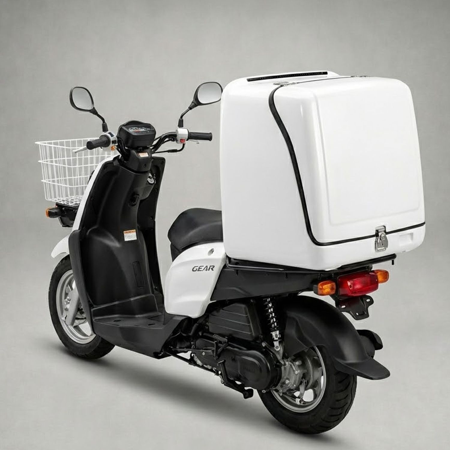 デリバリーボックス ギア専用設計 大容量 LEDブレーキランプ付 鍵付