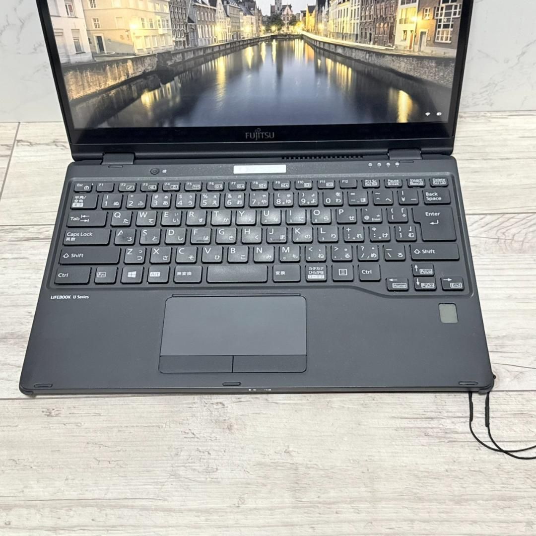 富士通 薄型ノートPC 第10世代core i5 オフィス バッテリー良好 Office