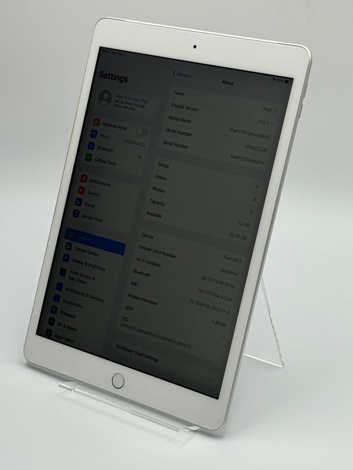 B】iPad 第7世代 32GB シルバー wifi+Cellular バッテリー【93%】 SIM