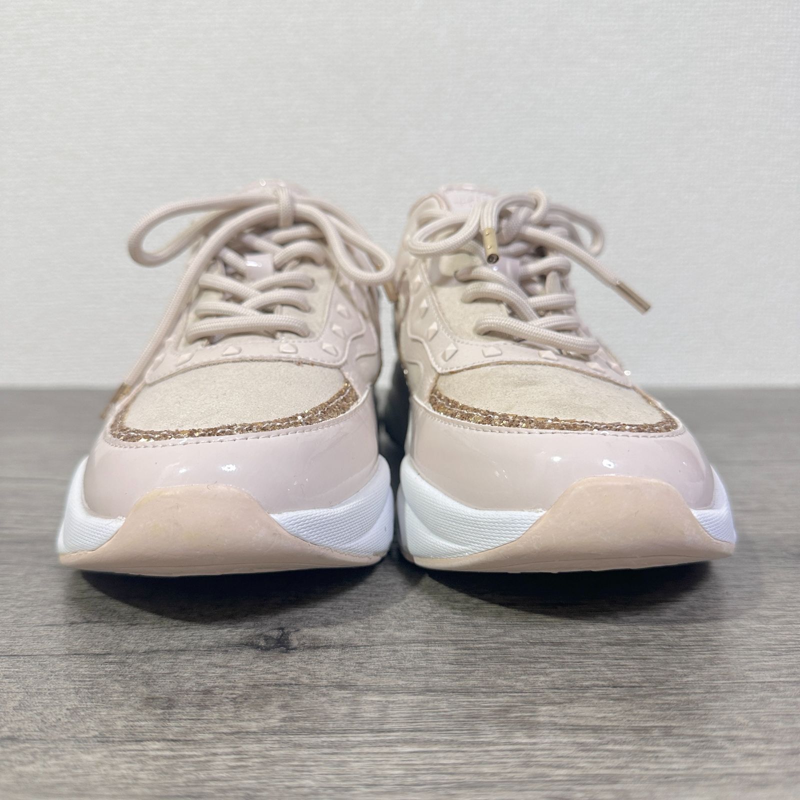 美品 ダイアナ +diana スタッズダッドスニーカー 厚底スニーカー 24cm