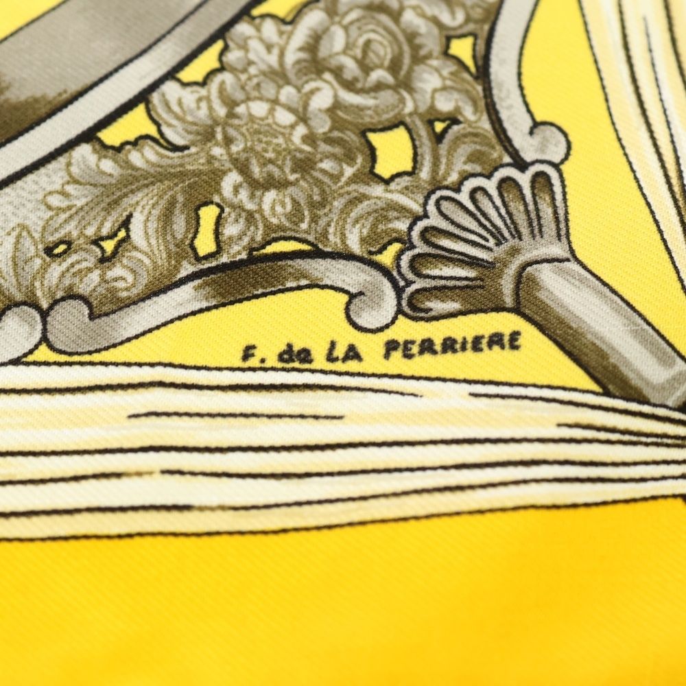 HERMES (エルメス) カレ40 Etriers シルクスカーフ イエロー - メルカリ