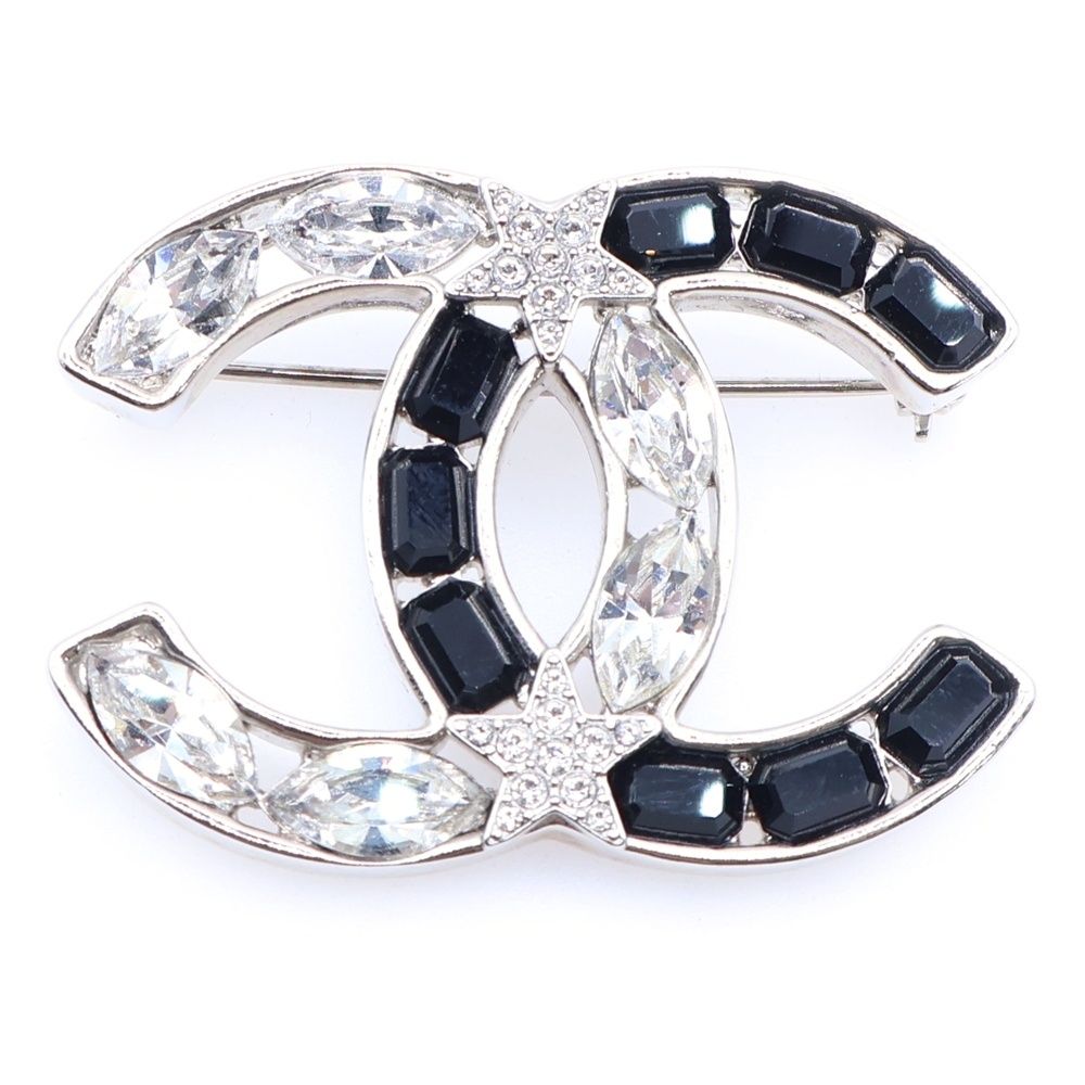 CHANEL (シャネル) ココマークラインストーンロゴ ブローチ シルバー