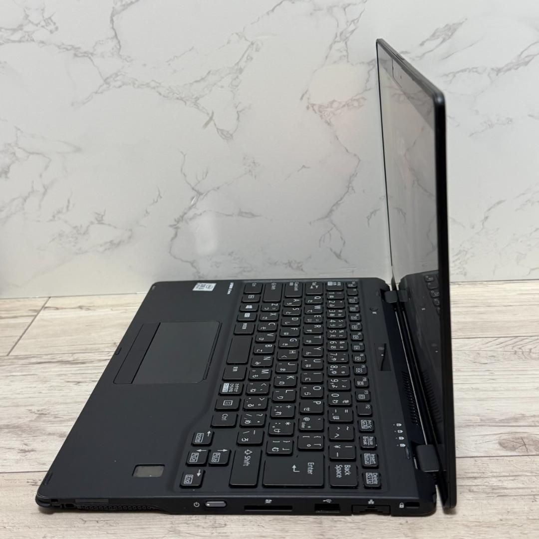 第10世代 core i5 富士通 薄型ノートPC バッテリー良好 Office付き