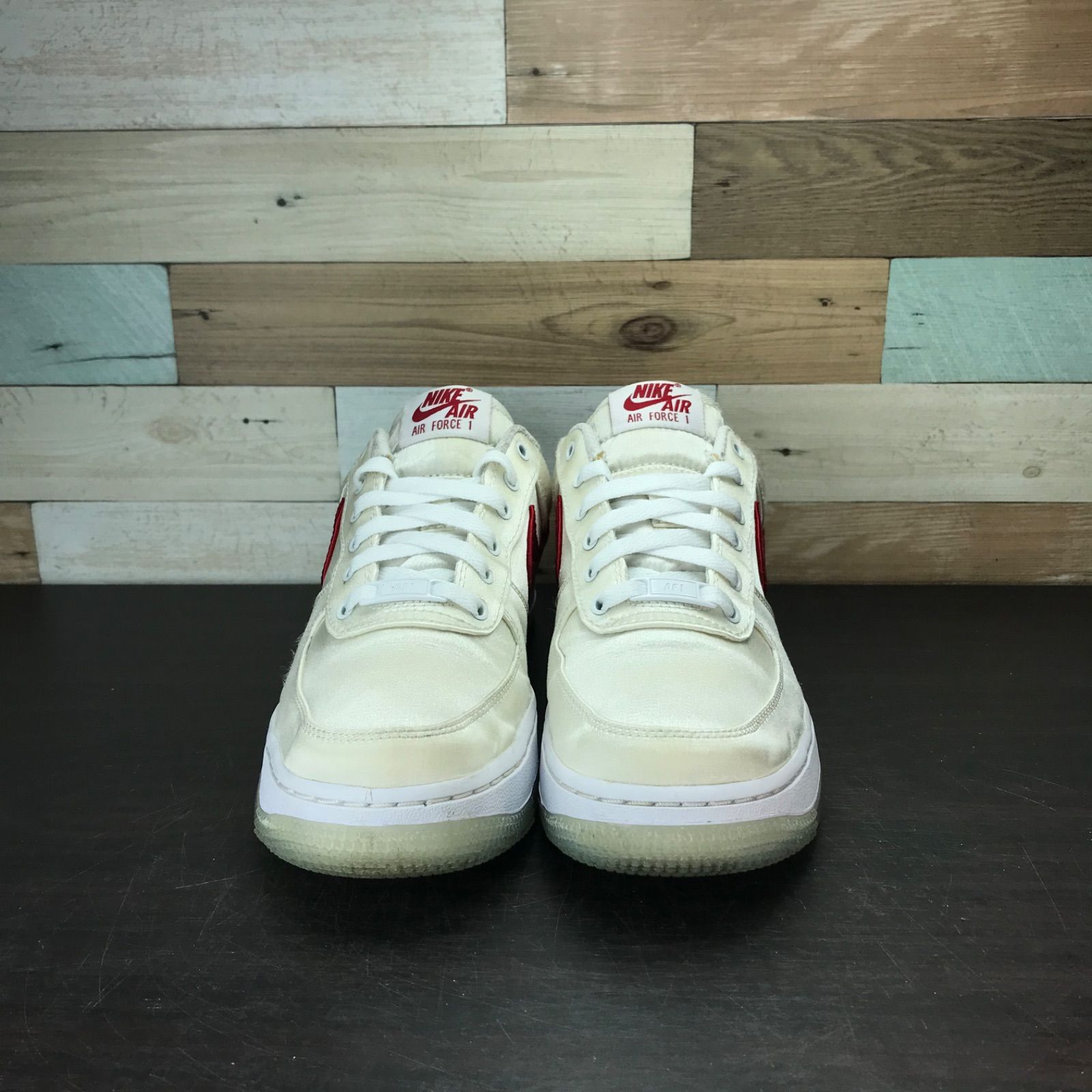 NIKE AIR FORCE 1 07 ESS SNKR ナイキ エア フォース1 07 ESS SNKR 