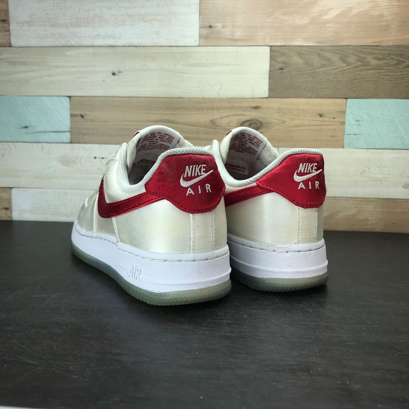 NIKE AIR FORCE 1 07 ESS SNKR ナイキ エア フォース1 07 ESS SNKR 