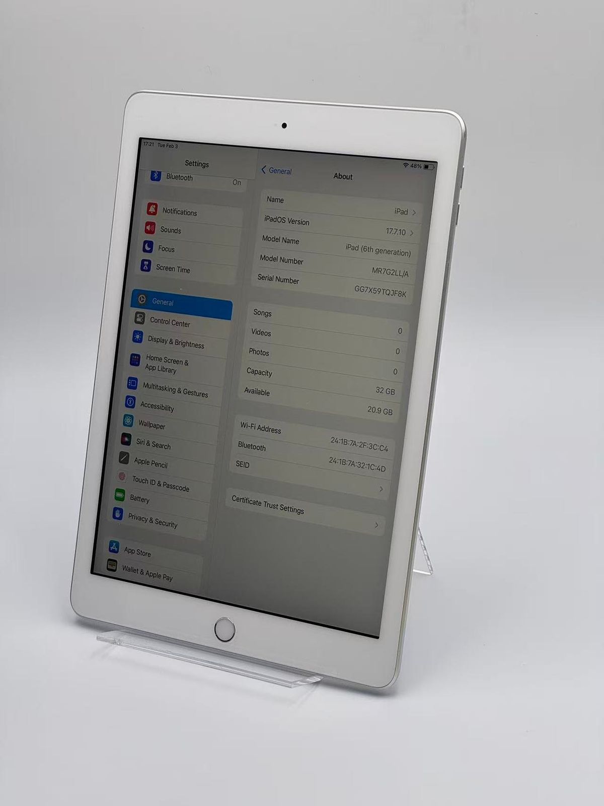 中古C】iPad 第6世代 32GB シルバー Wi-Fi バッテリー【24%】 iPad