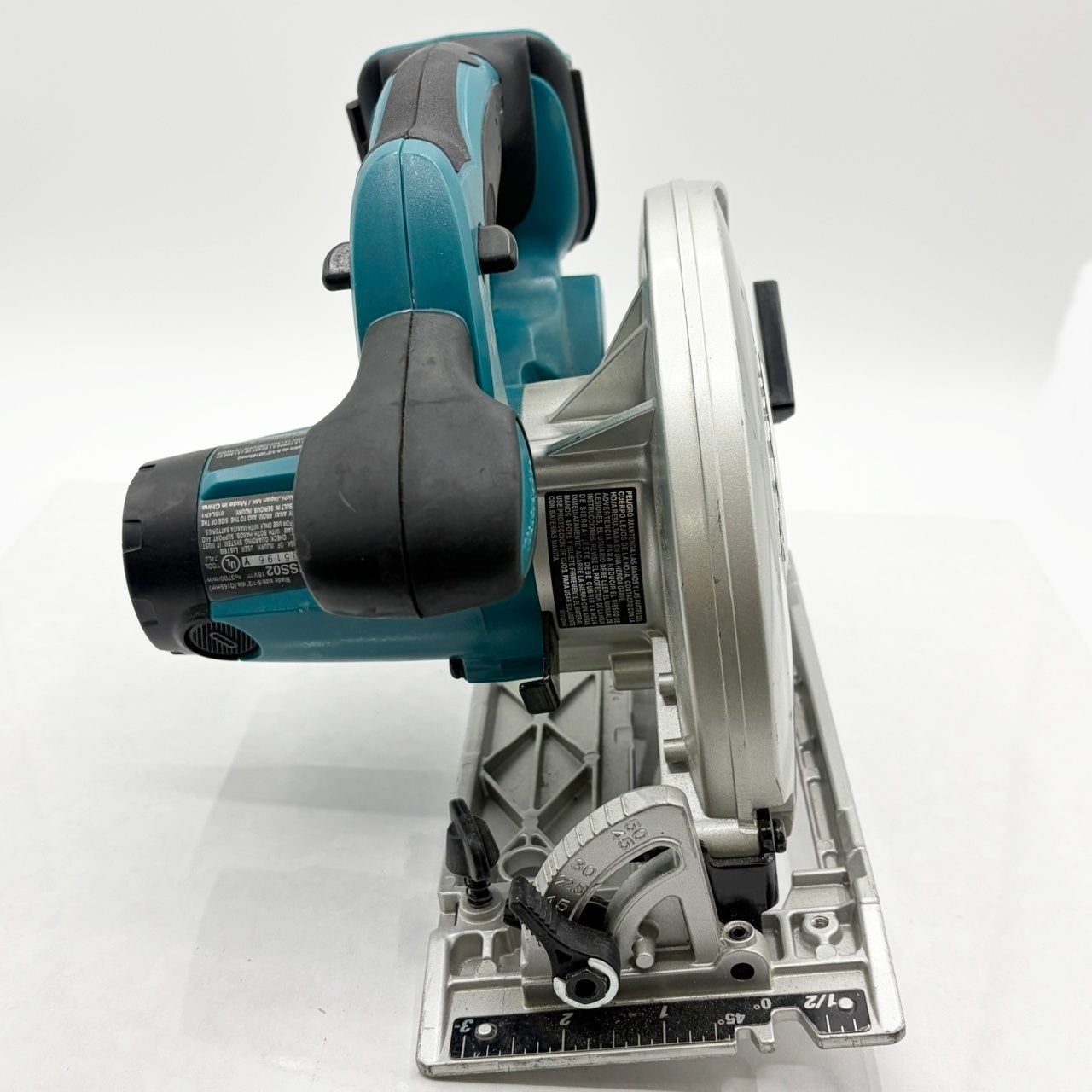 makita 18V 充電式マルノコ XSS02 本体のみ 動作確認済 マキタ 丸ノコ