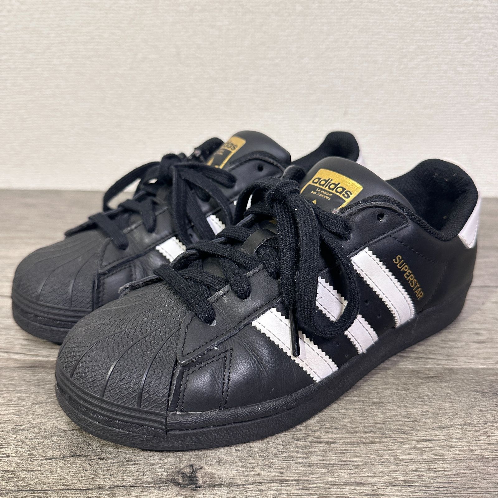 adidas スーパースター EG4959 スニーカー 23cm 金ベロ 黒×白 - メルカリ
