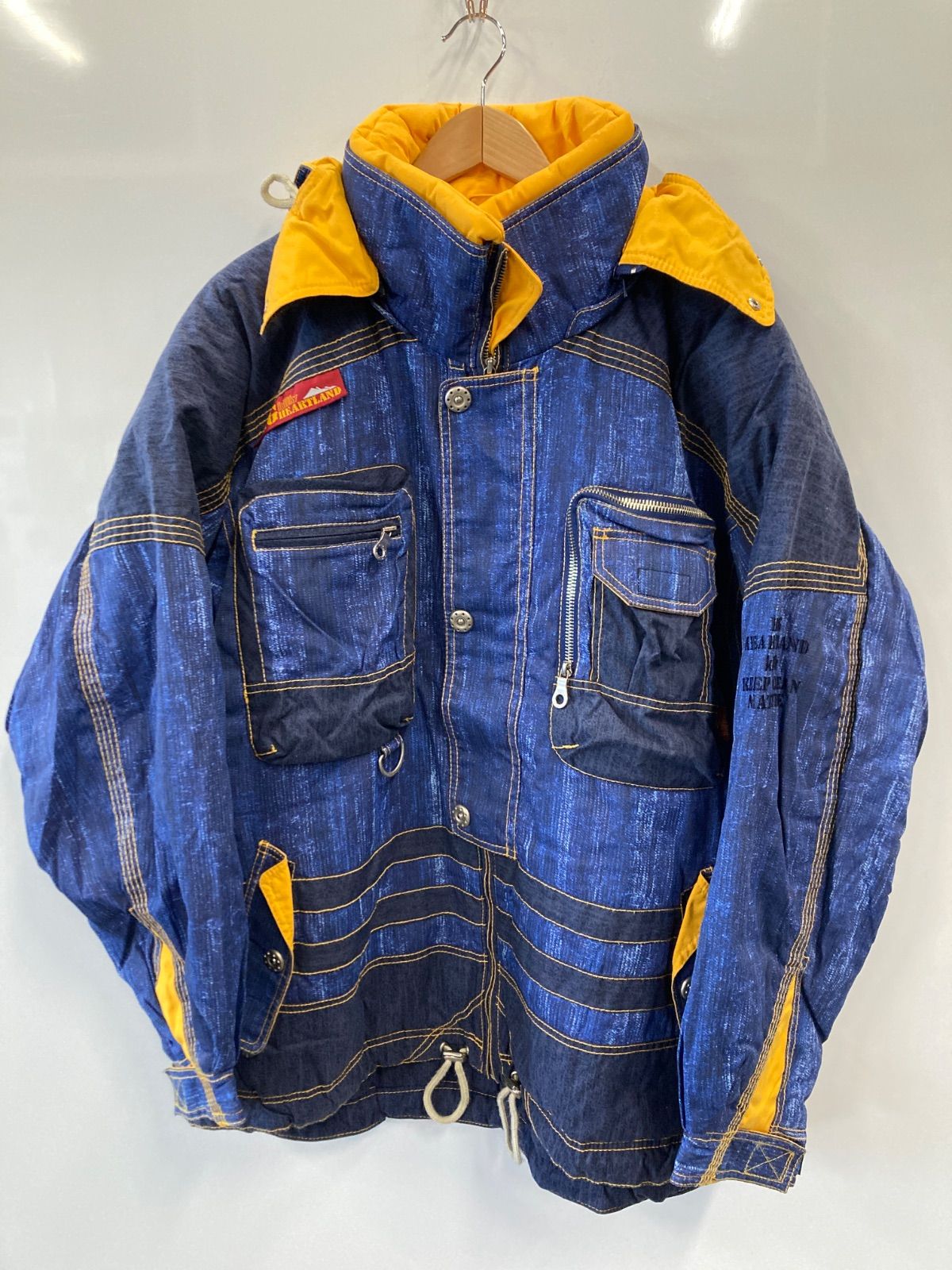 ピB234︎Killy︎キリー︎BIG.HART LAND︎アウター︎ナイロンジャケット︎イエローステッチ︎フード付き︎フード脱着可︎刺繍︎ドローコー︎アイレット︎メンズ︎size LL︎青×紺︎日本製