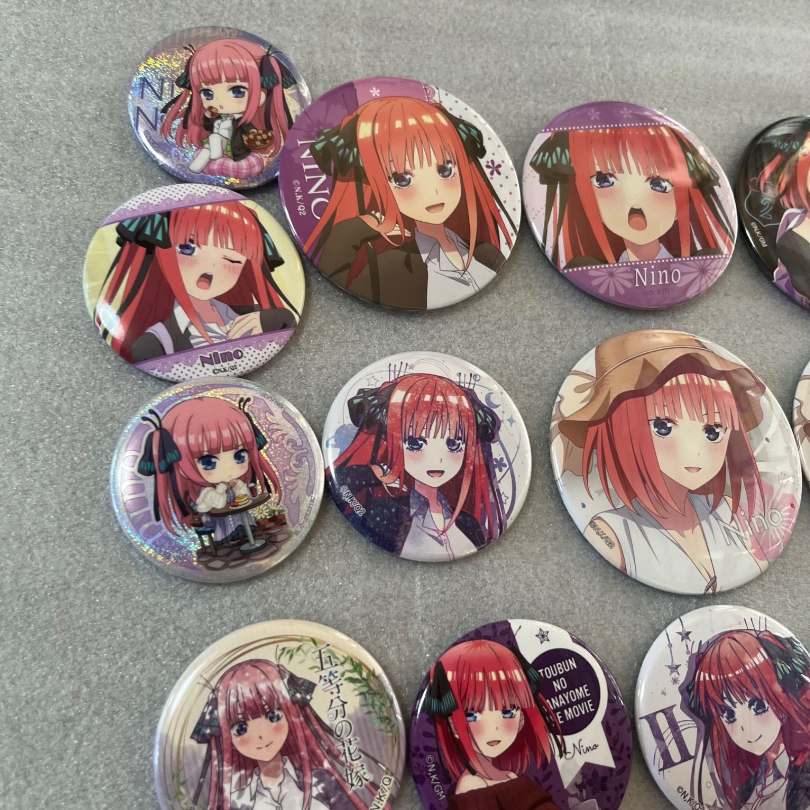 五等分の花嫁 缶バッジ 中野二乃 まとめ売り 109 - メルカリ