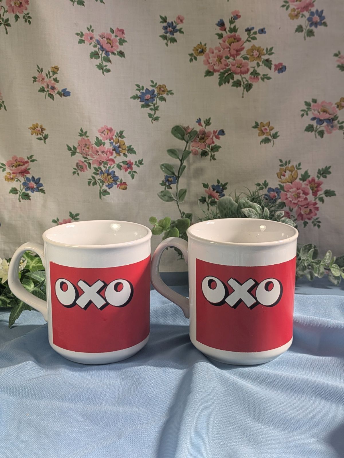 イギリス ヴィンテージ oxo マグカップ ペア 赤 - メルカリ