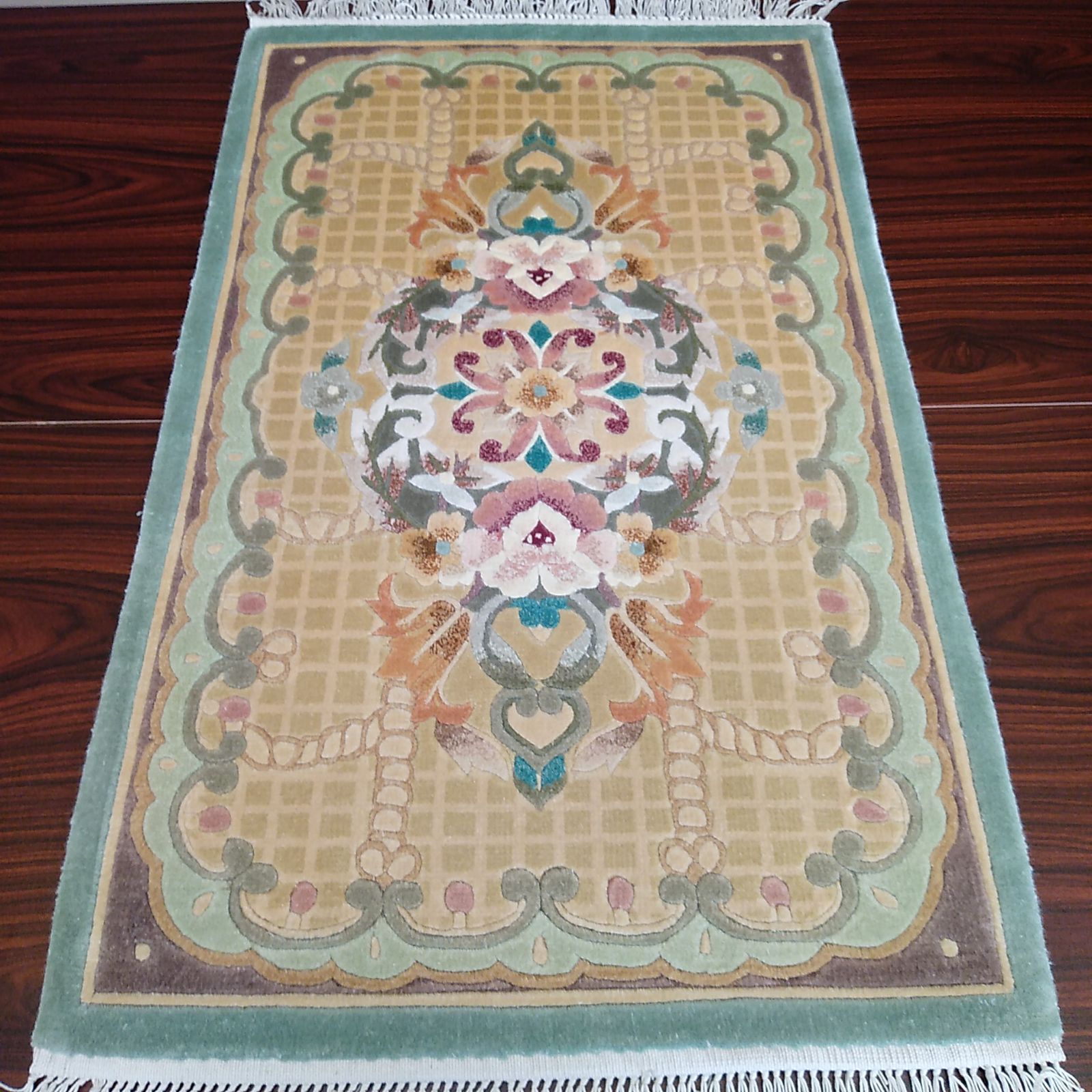 玄関マット 新品 段通 シルク段通 手織りシルク緞通 高級品 小さい