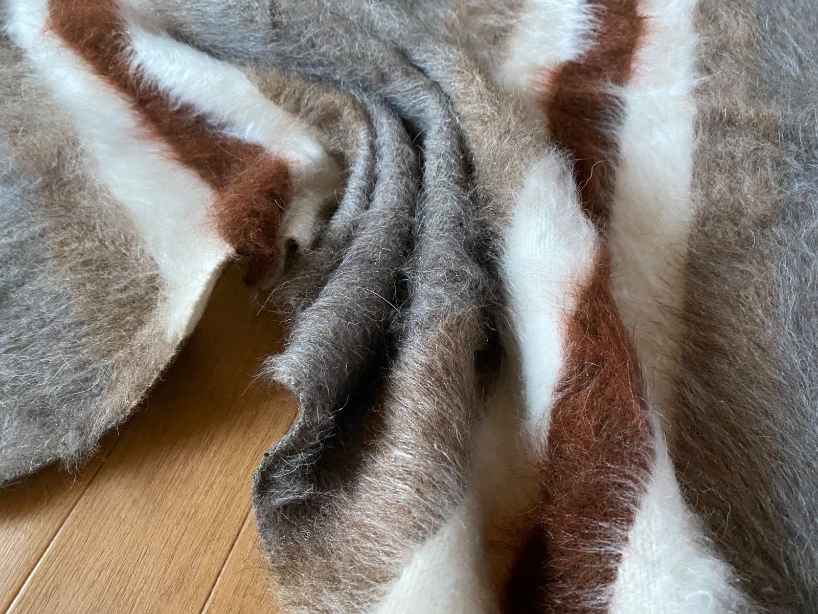 お試しください！トルコシイルトのみで織られるシイルトバッタニイェ